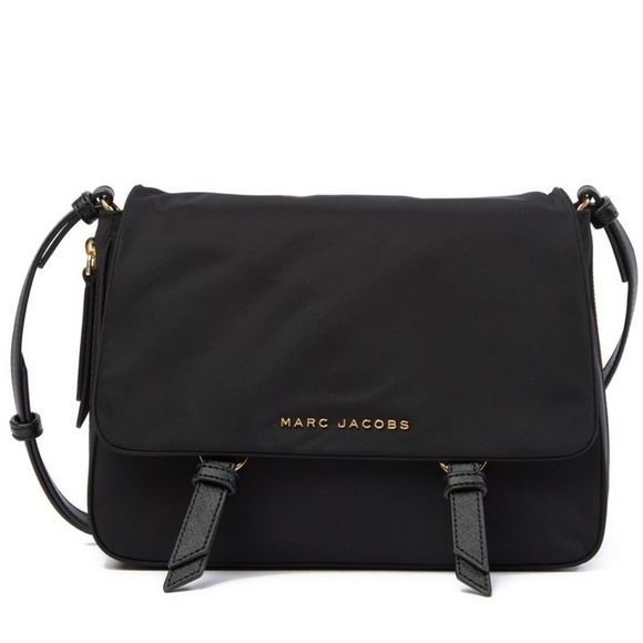 Marc Jacobs Handbags - Marc Jacobs Large Messenger Bag